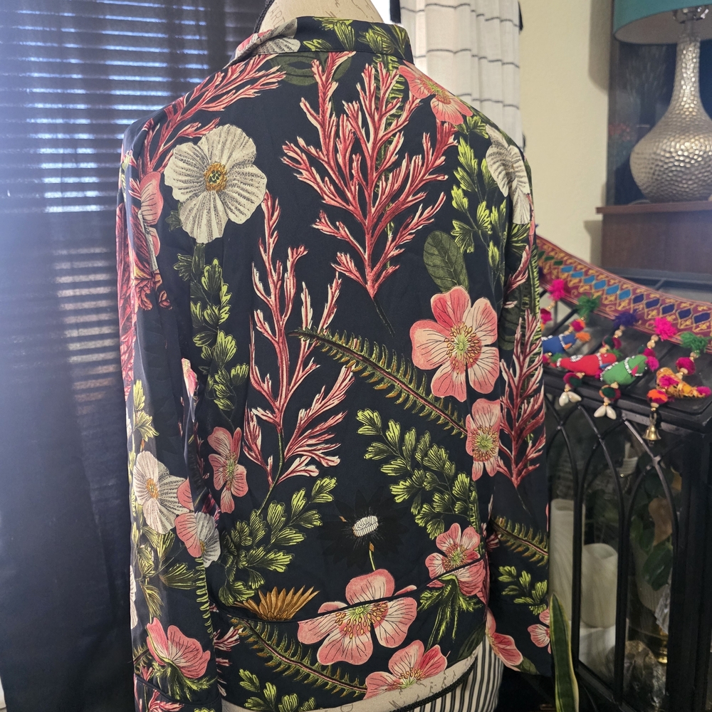 H&M Dark Moody Floral Pattern Long Sleeve Top - Picture 4 of 8
